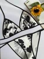 ست بیکینی طرح گل سفید مشکی