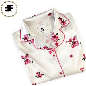 لباس خواب زنانه ست بلوز و شلوار طرح گل سرخی سفید