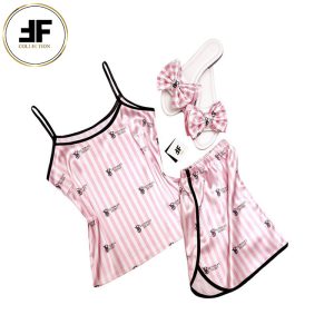 لباس خواب زنانه ست تاپ و شلوارک طرح ویکتوریا سکرت